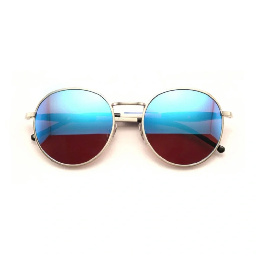 Wildfox Sunglasses: Dakota Deluxe (Antique Silver/Black) Blue Lenses New in Box - Picture 1 of 9